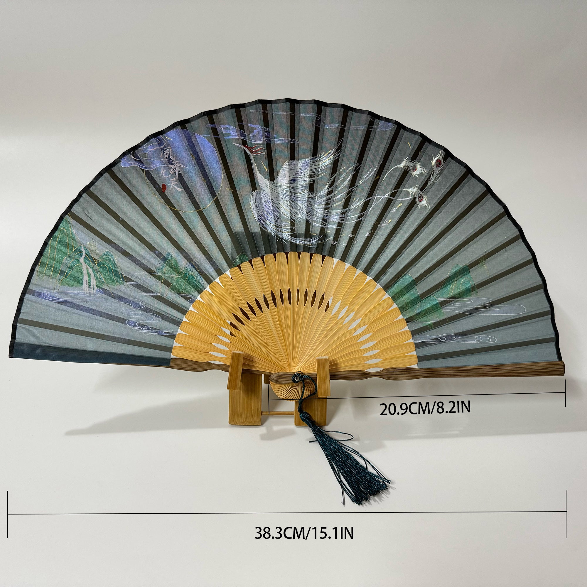 A Chinese silk phoenix folding fan is displayed on a fan stand, with the size number indicated in the picture.